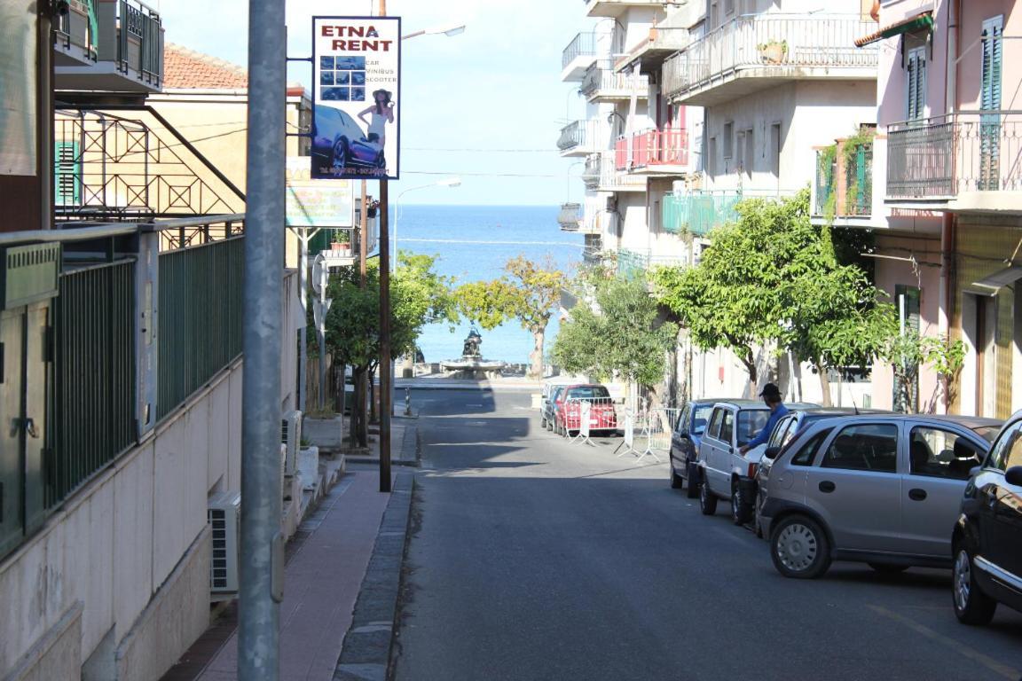 Monovano Di Schiso Giardini-Naxos Kültér fotó