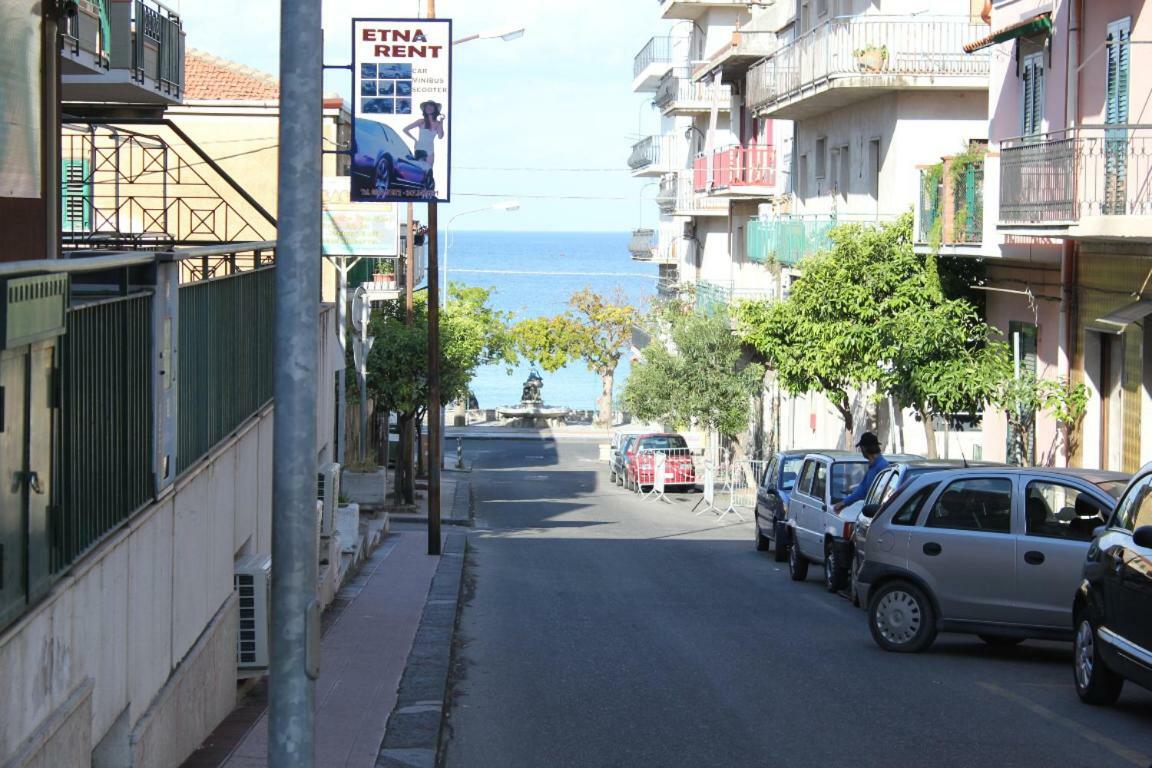 Monovano Di Schiso Giardini-Naxos Kültér fotó
